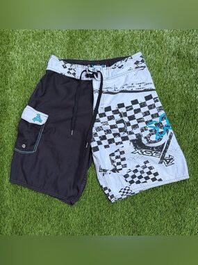 Xcel black & white checkered board shorts Size 30 vintage